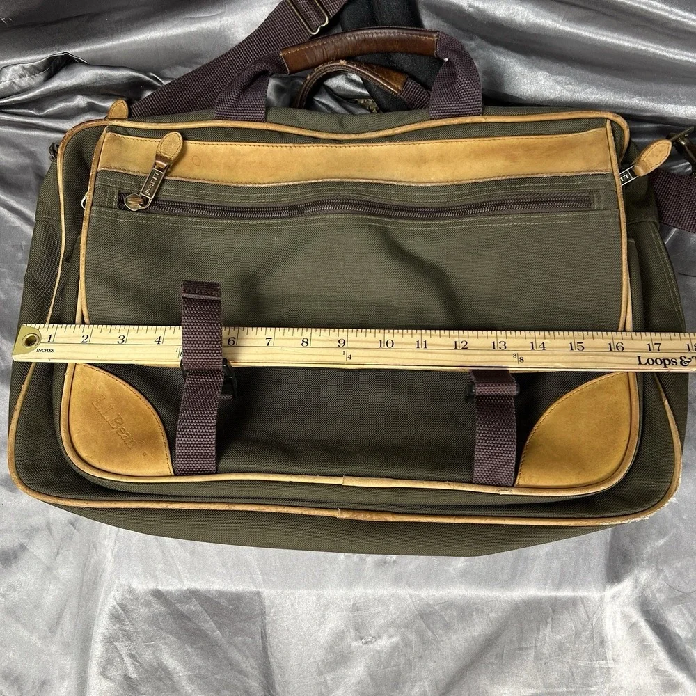 LL Bean Messenger Bag Briefcase Nylon Canvas Leather Trim Strap Green VTG 90s